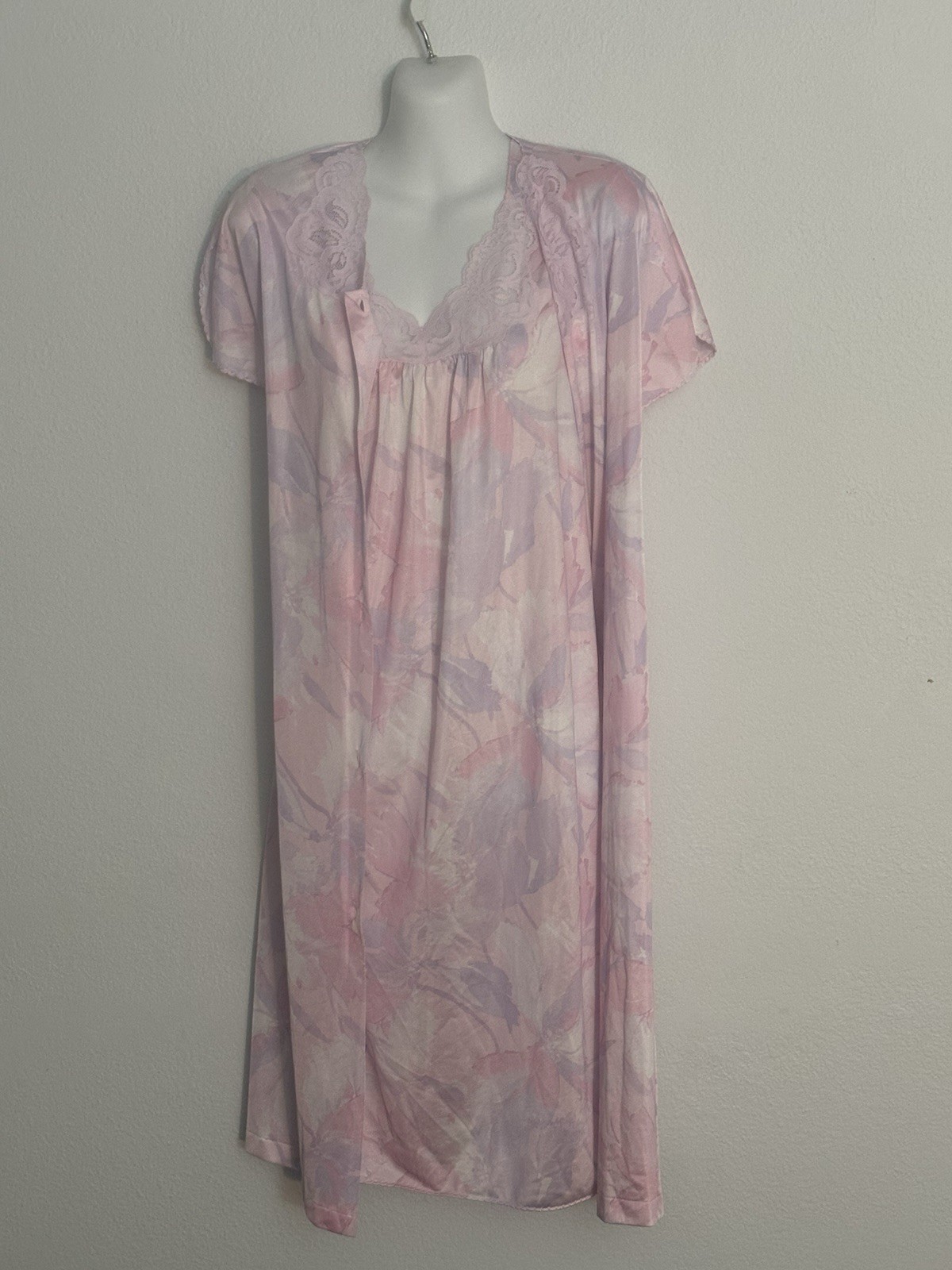 Vintage Vanity Fair Robe & Nightgown Short Sleeve Set Pink Purple Sz PTE (Small)