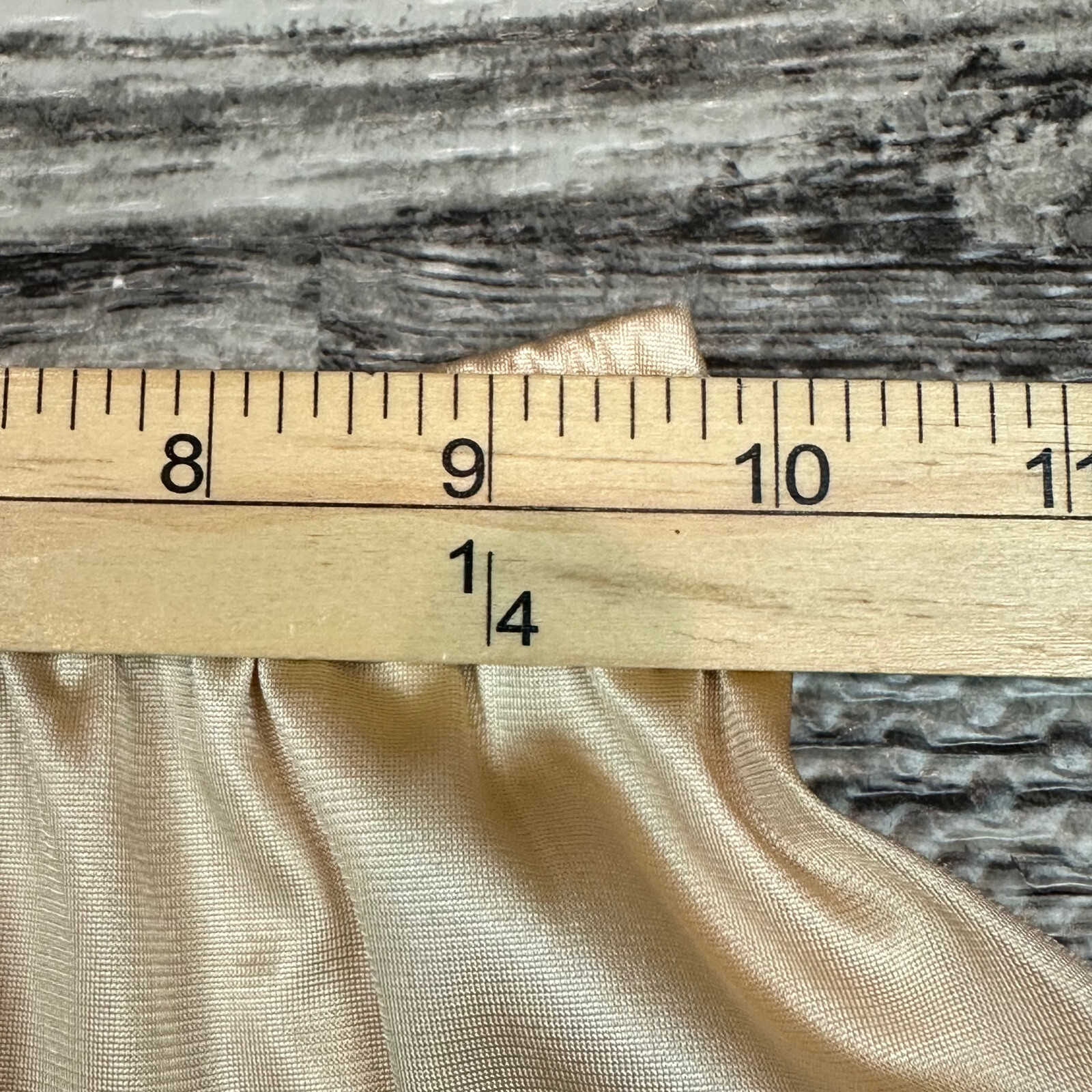 Vintage Vanity Fair Half Slip Size Small in Beige/Nude NEW