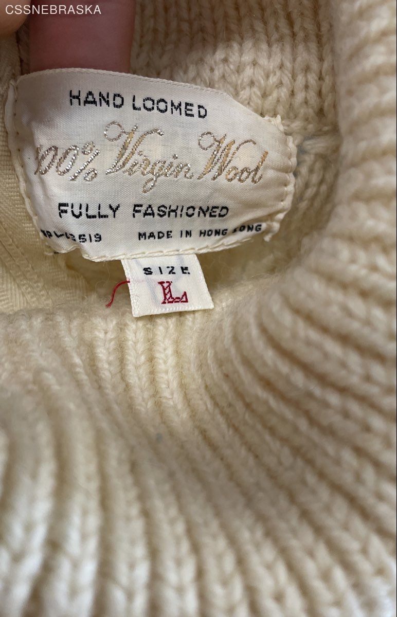 Vintage 80s Hand Loomed Women’s Cream 100% Virgin Wool Zip Turtleneck Sweater L