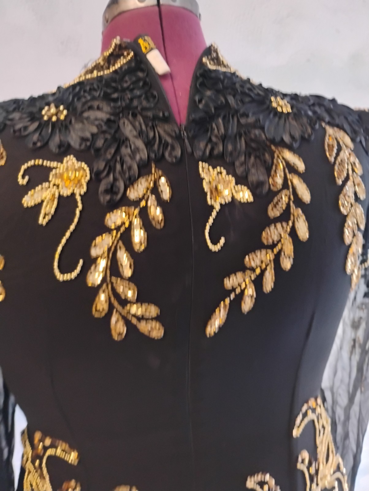 Isabella Gold Sequin Beaded Silk Evening Gown Formal Glam Rock Luxury Sz 20