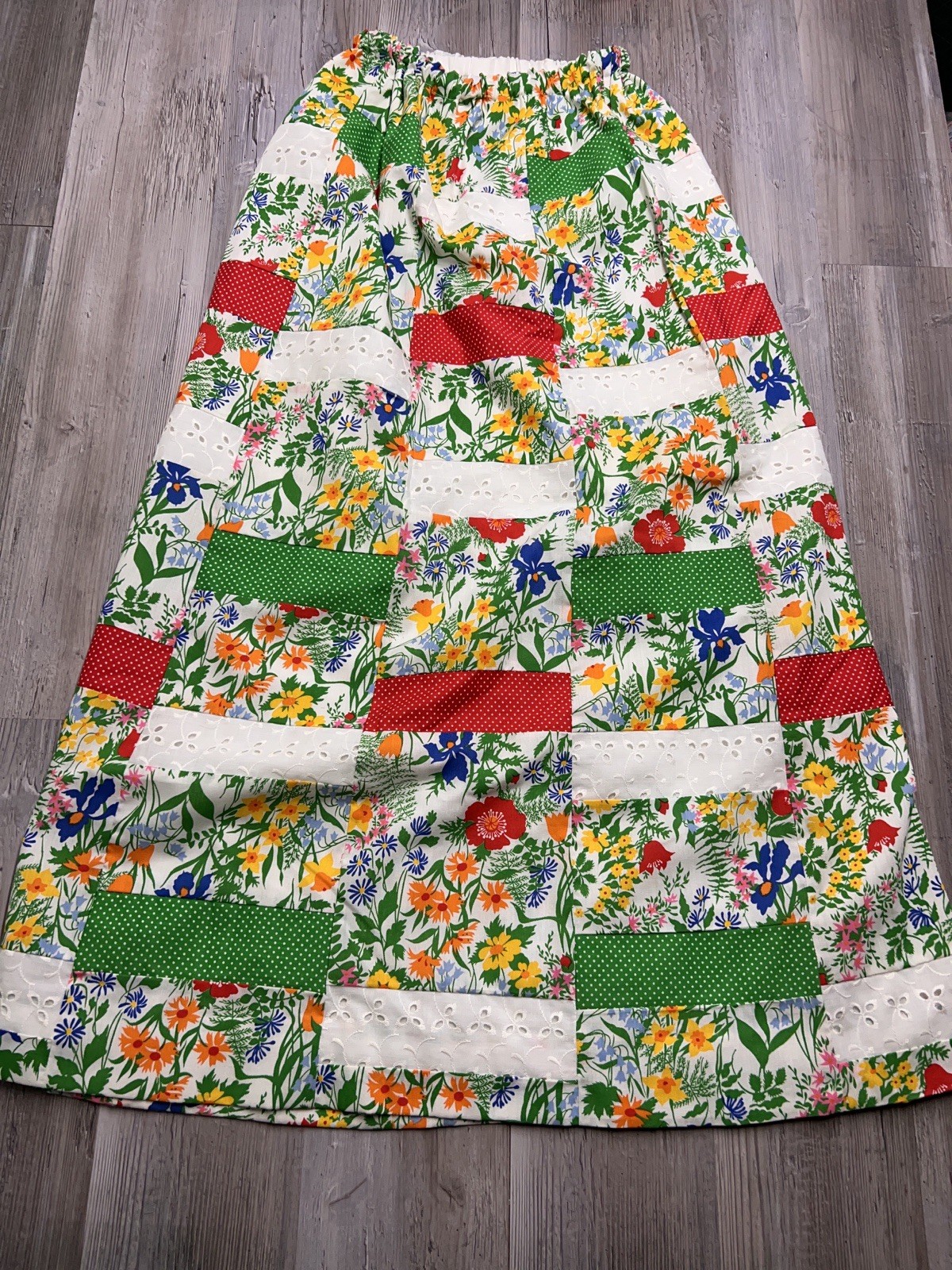 Vintage 70s Mr Hank Patchwork Floral Maxi Skirt Eyelet Lace Boho Cottagecore XS