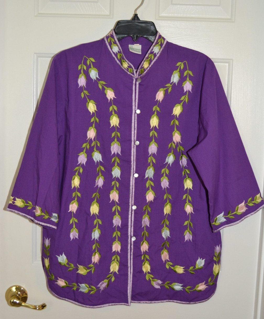 Vintage Caro of Honolulu LOT of 4 Embroidered Button down mock neck Tunics sz 12