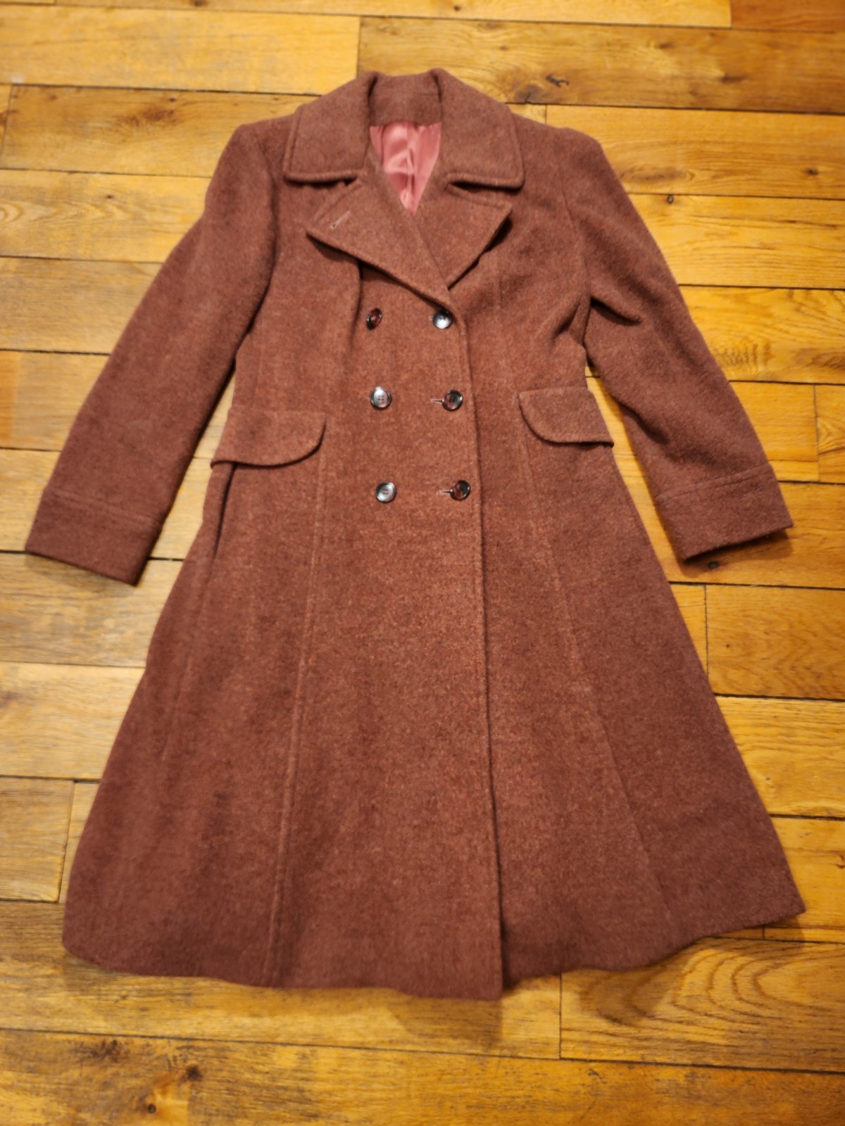 Vintage ILGWU Bromleigh cranberry wool coat Unique Buttons