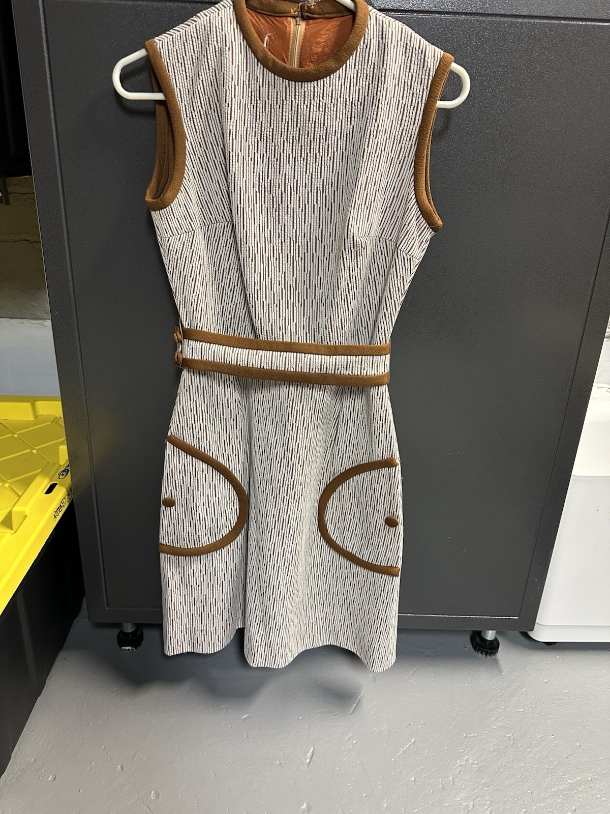 Vintage 60s Judy Wayne Mod Brown White Dress. Size XS. Euc