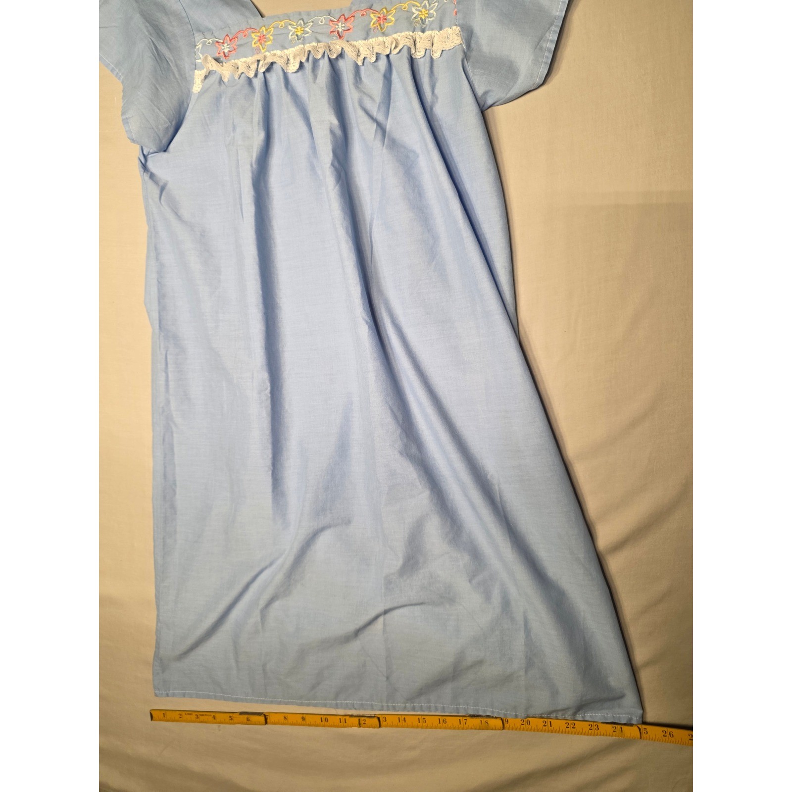 Vintage Cozeez by Haband Blue Floral Embroidered Lace Trim Nightgown Medium H-49