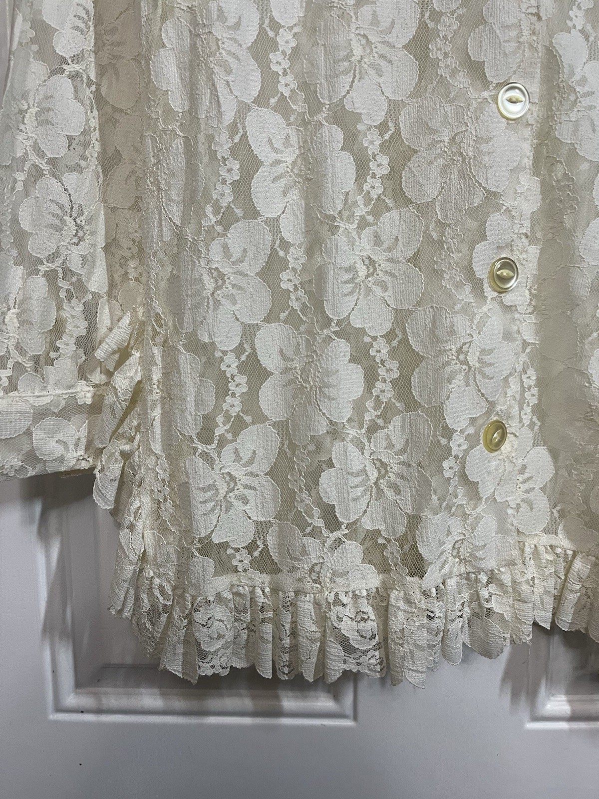 Vintage 1950s Ivory Lace Button Front Blouse Floral Romantic Cottagecore
