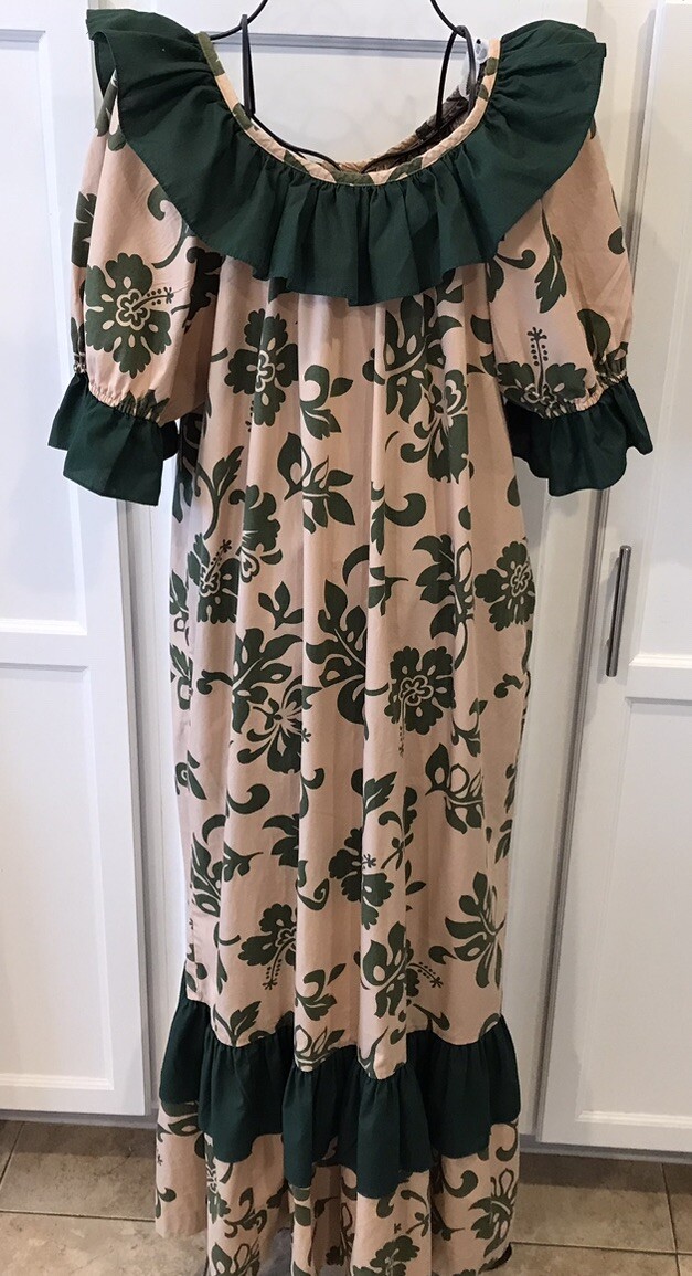 Vintage Lucky You Hawaii Pink Beige & Green Ruffle Hem Puff Sleeve Maxi Dress 2X