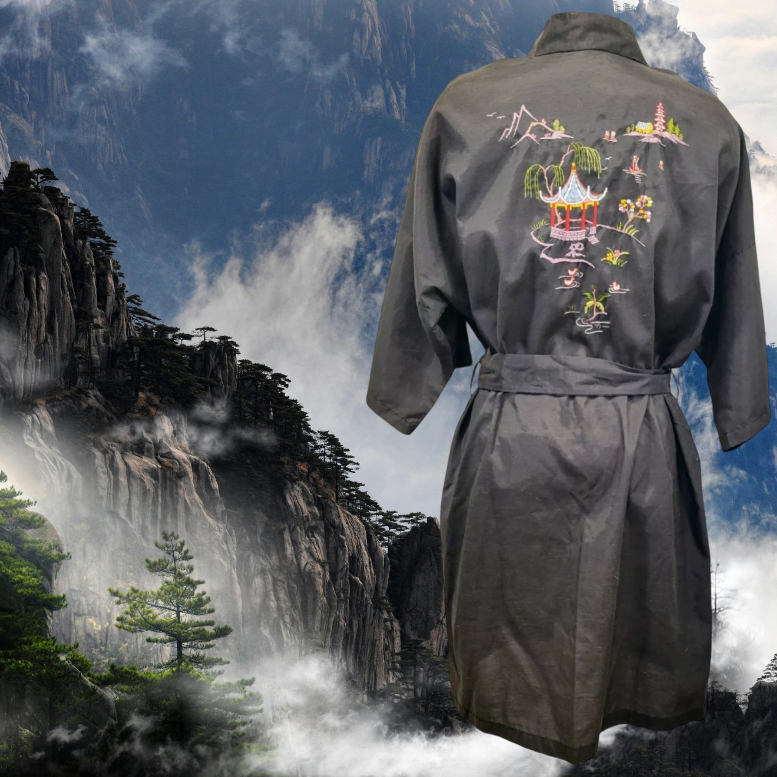 OOAK! VINTAGE FEDO KIMONO ROBE Black w/Multicolor Embroidery ASIAN Chinese