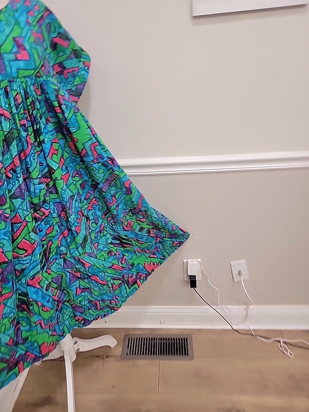 Vintage Psychedelic Tropical Hawaiian Ruffled Hem Mumu Dress—Size S/M