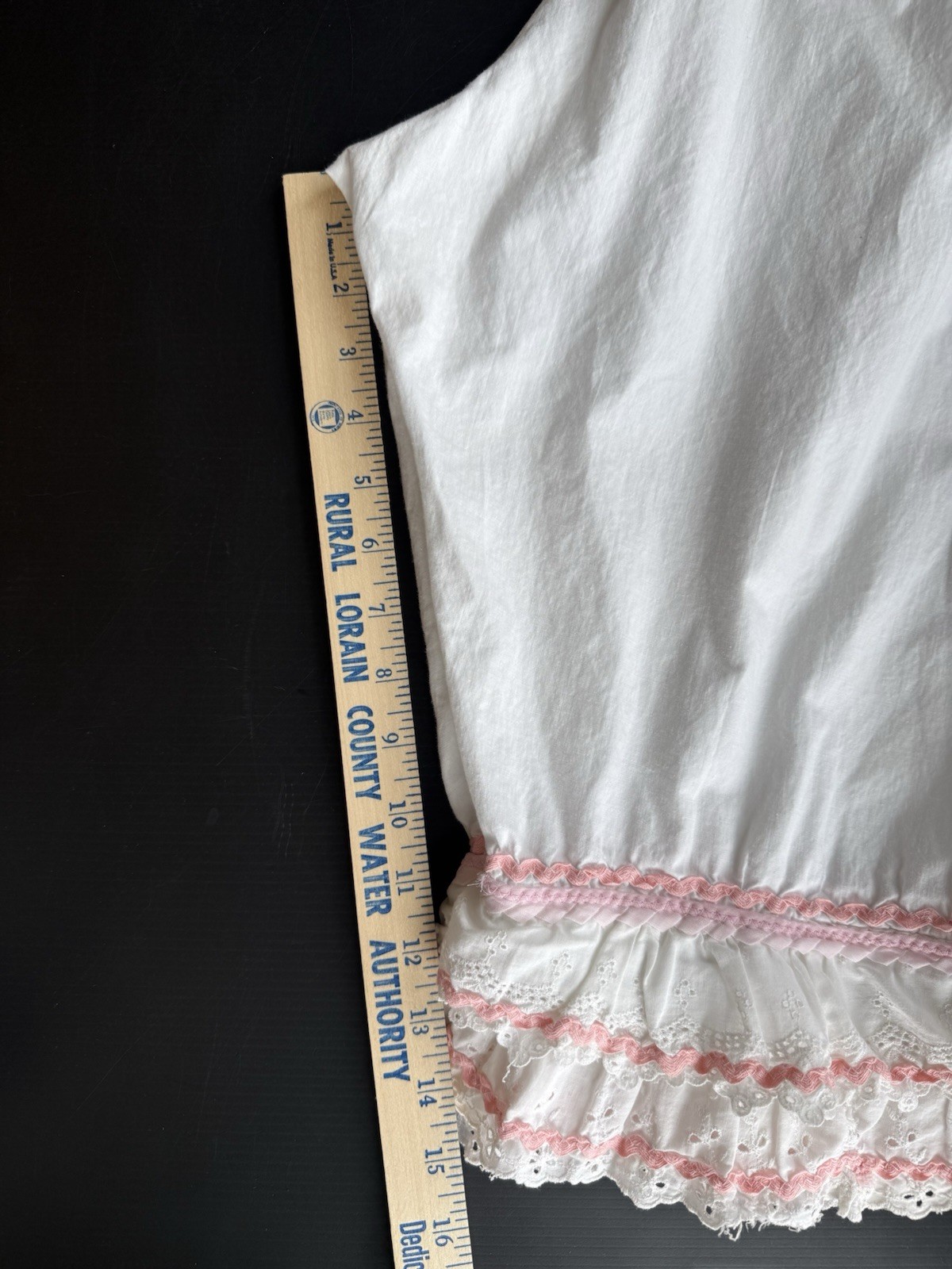 VINTAGE HANDMADE BLOOMERS RUFFLED HEM ELASTIC WAIST LONG PANTALOONS OFF WHITE
