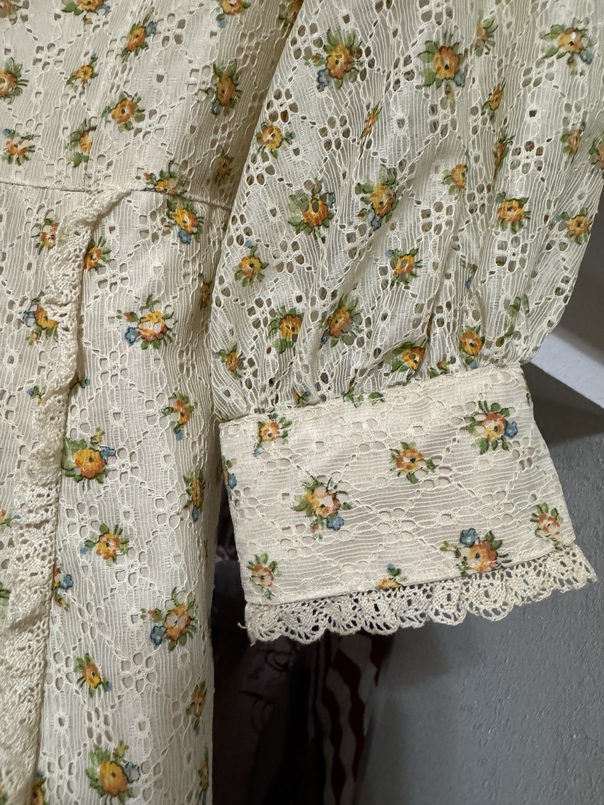 FABULOUS VTG Homemade Dress Floral Lace Cottage Core Prairie SMALL High Waist