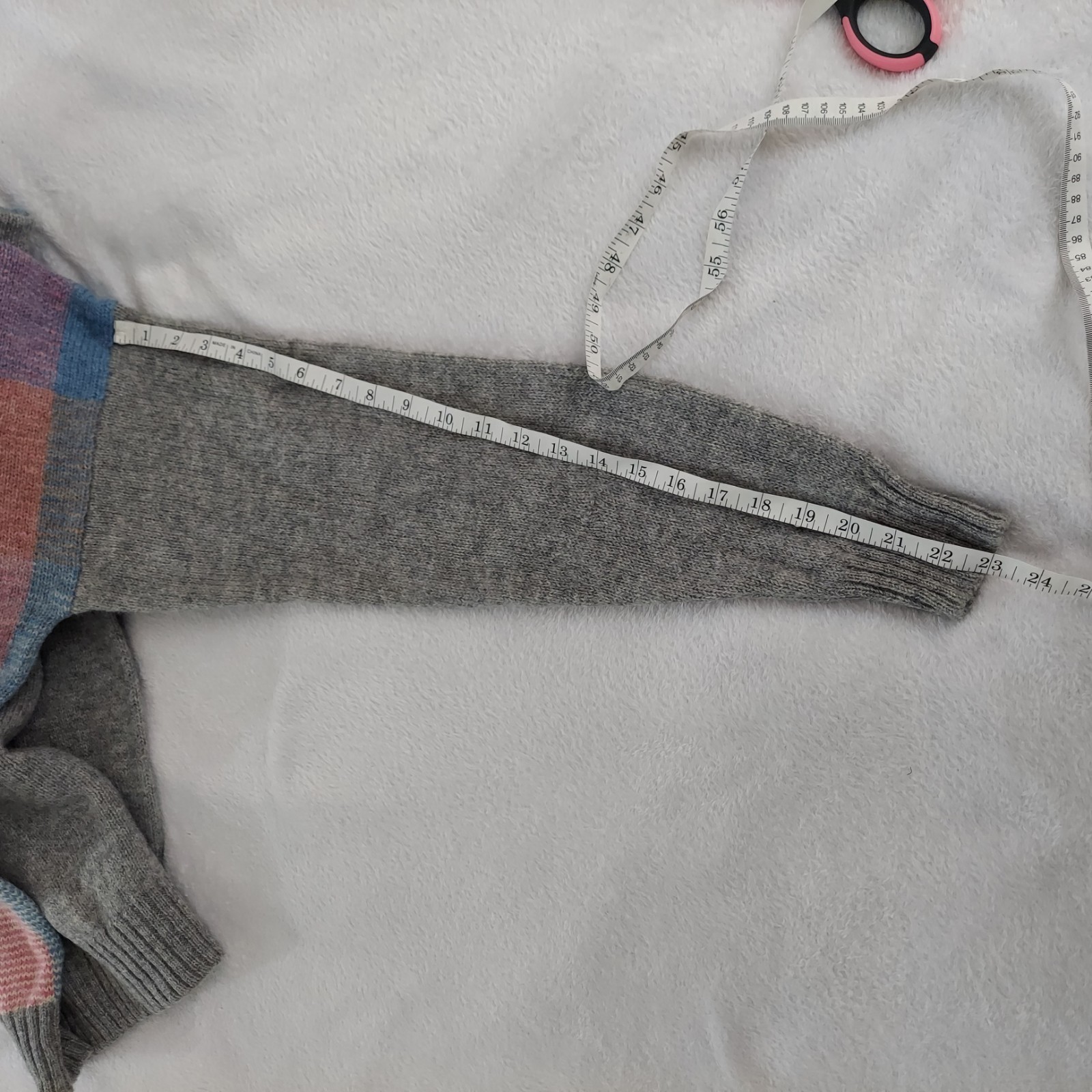 Vintage 1990s Thane Snow Flake Color Block Wool Sweater, S/M
