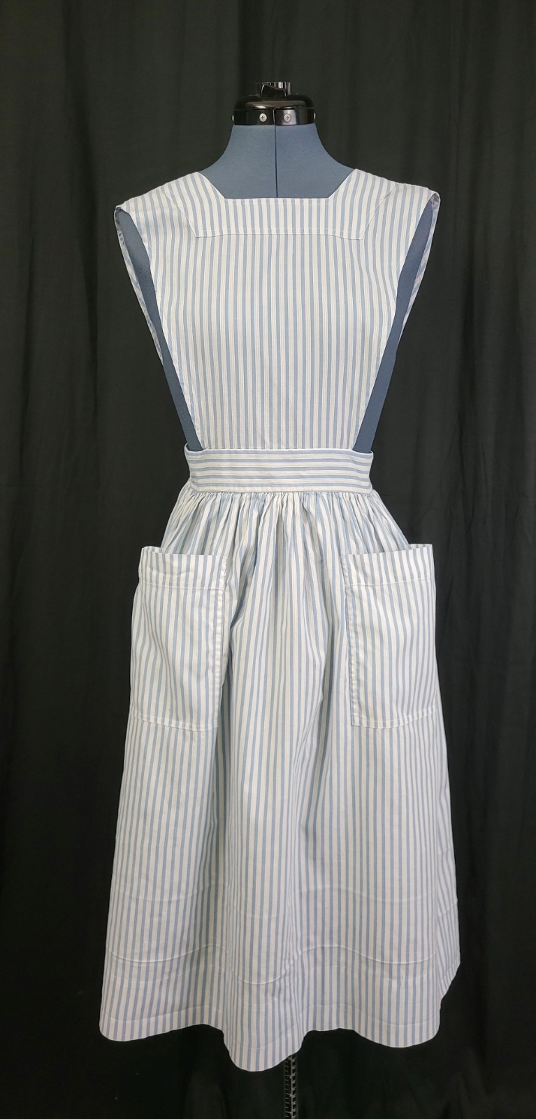 Vintage Blue & White Striped Apron w Bib & Patch Pockets Handmade?