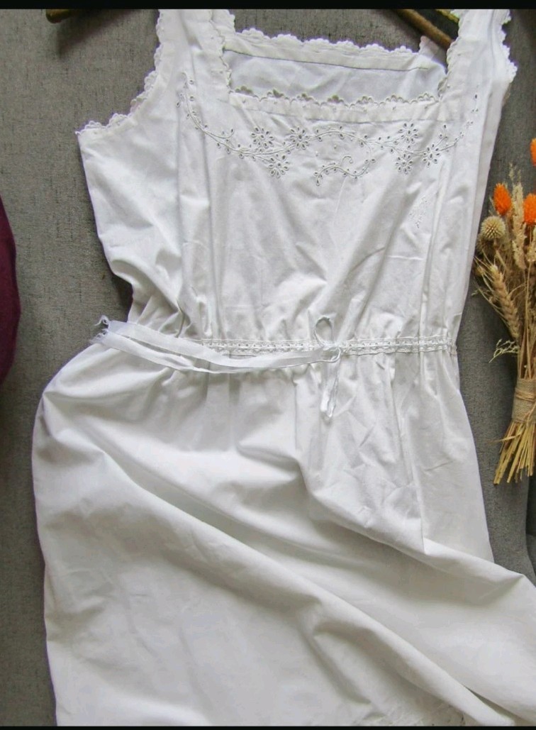 VTG Antique Handmade 1900s French Broderie Anglaise White Cotton Nightgown
