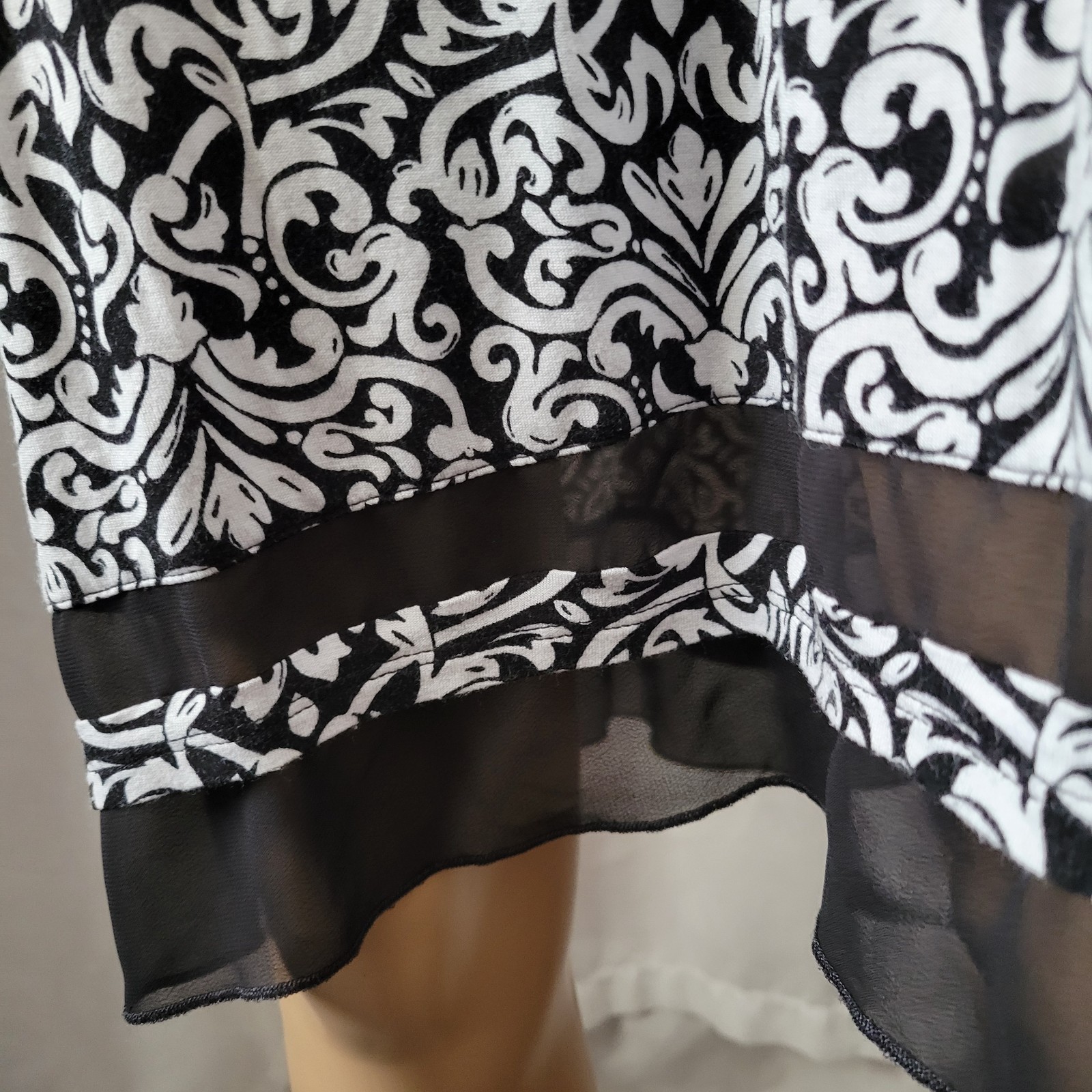 Anne Klein Dress Nightgown B/W chiffon trim Med Classic feminine Retro Flowy Y2k