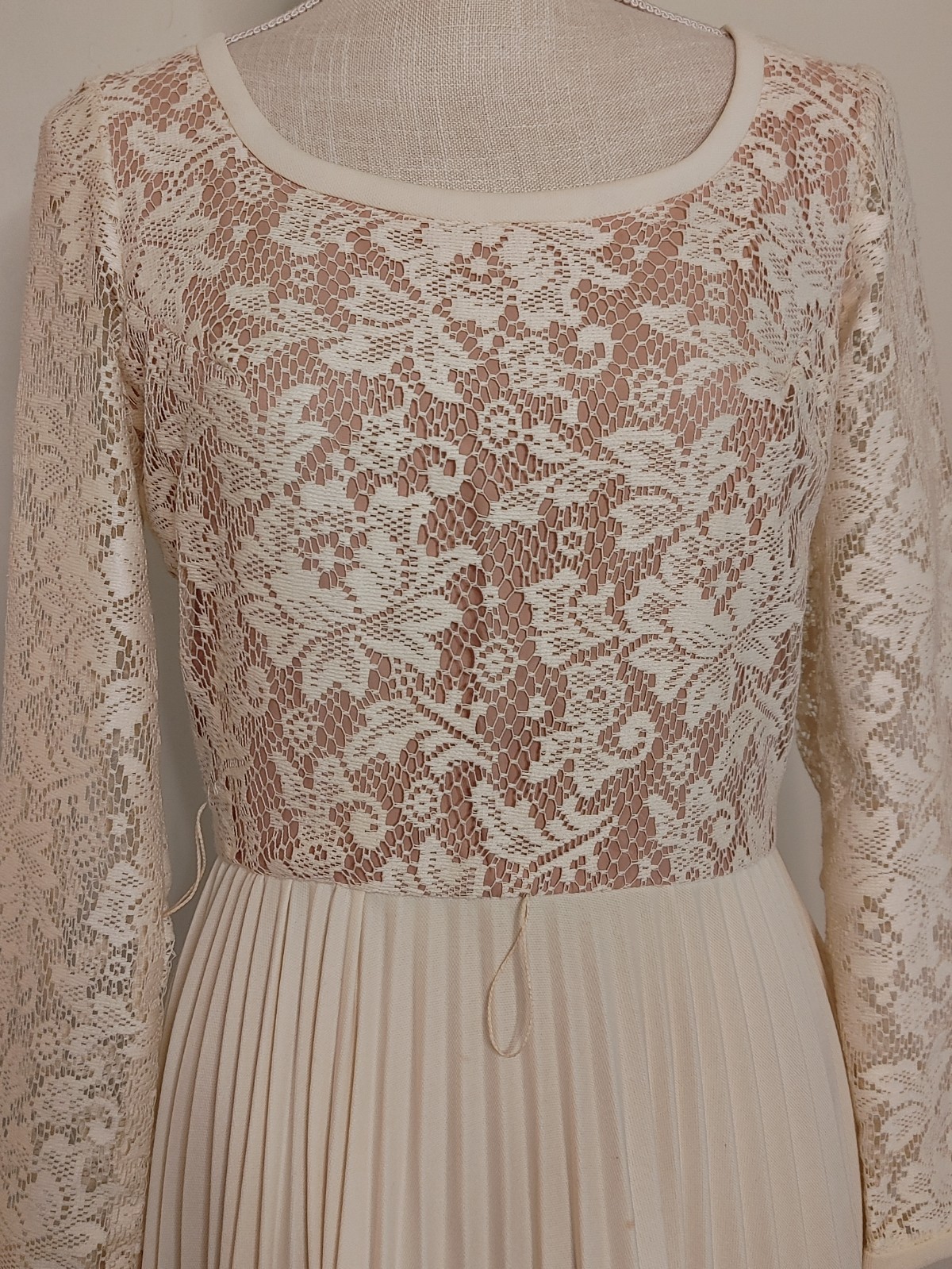 Vintage 70s Lace Pleated Skirt Dress JM Jack Marsee California Polyester Belted