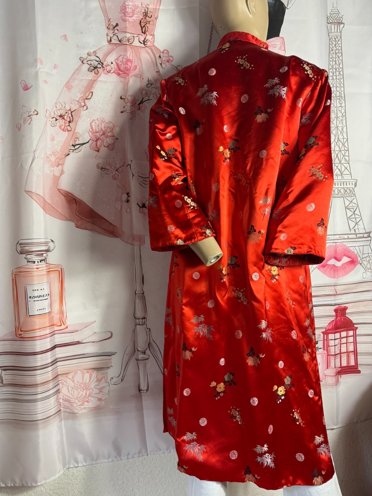 Vintage Kimono Silk Coat Red China Coat 70s Embroidery Silk Size 38 40 42