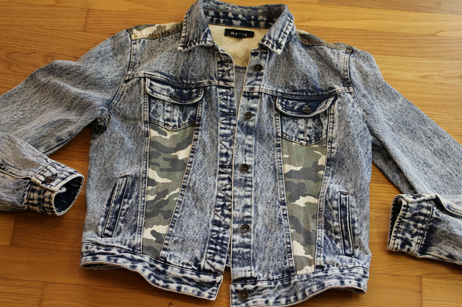 NAVIE WOMENS 80’S 90’s VINTAGE ACID/ STONEWASH CAMOUFLAGE DENIM JACKET SIZE L