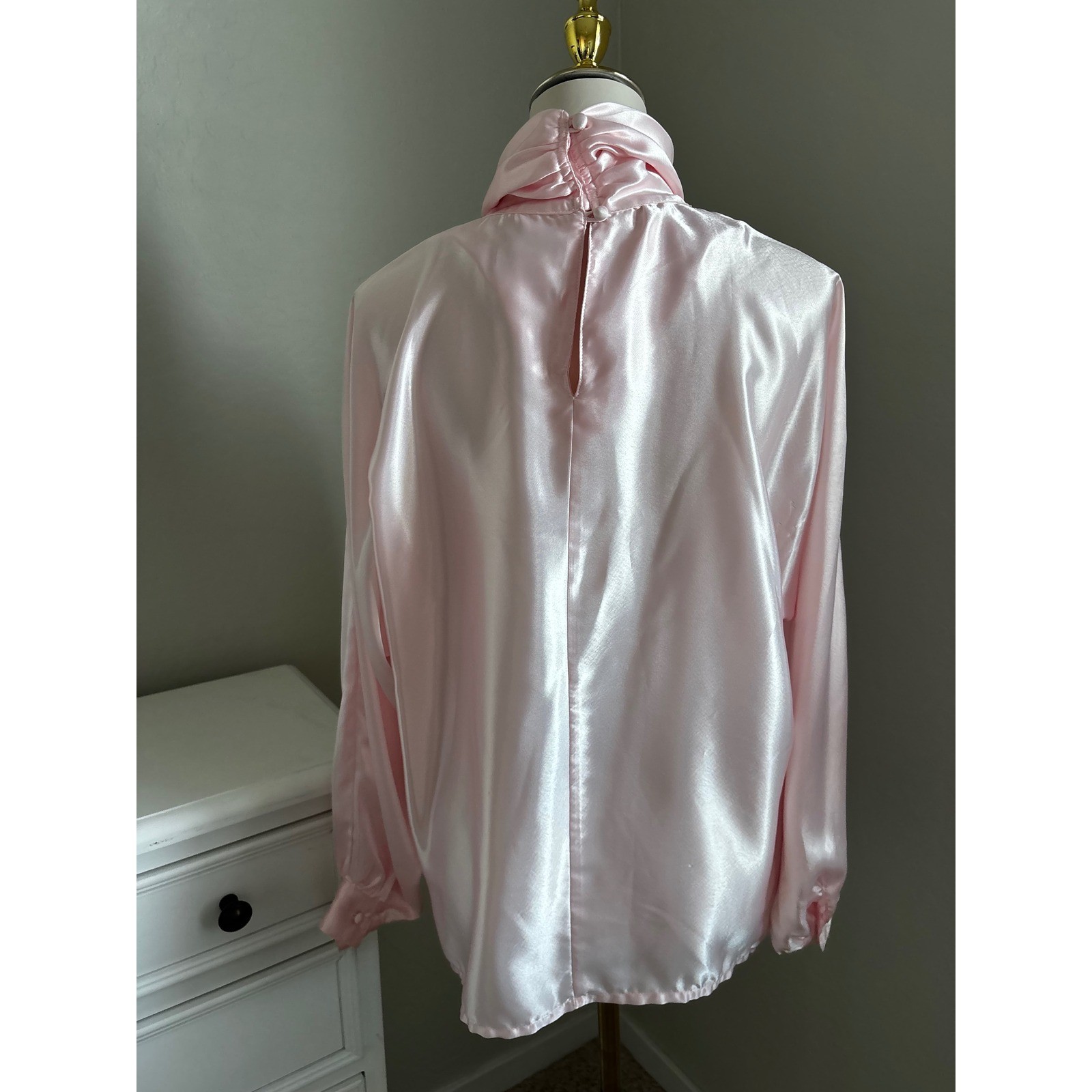 Vintage Rik Rak Pink Satin Blouse Mock Neck Embroidered Cut Out Beaded Top 14
