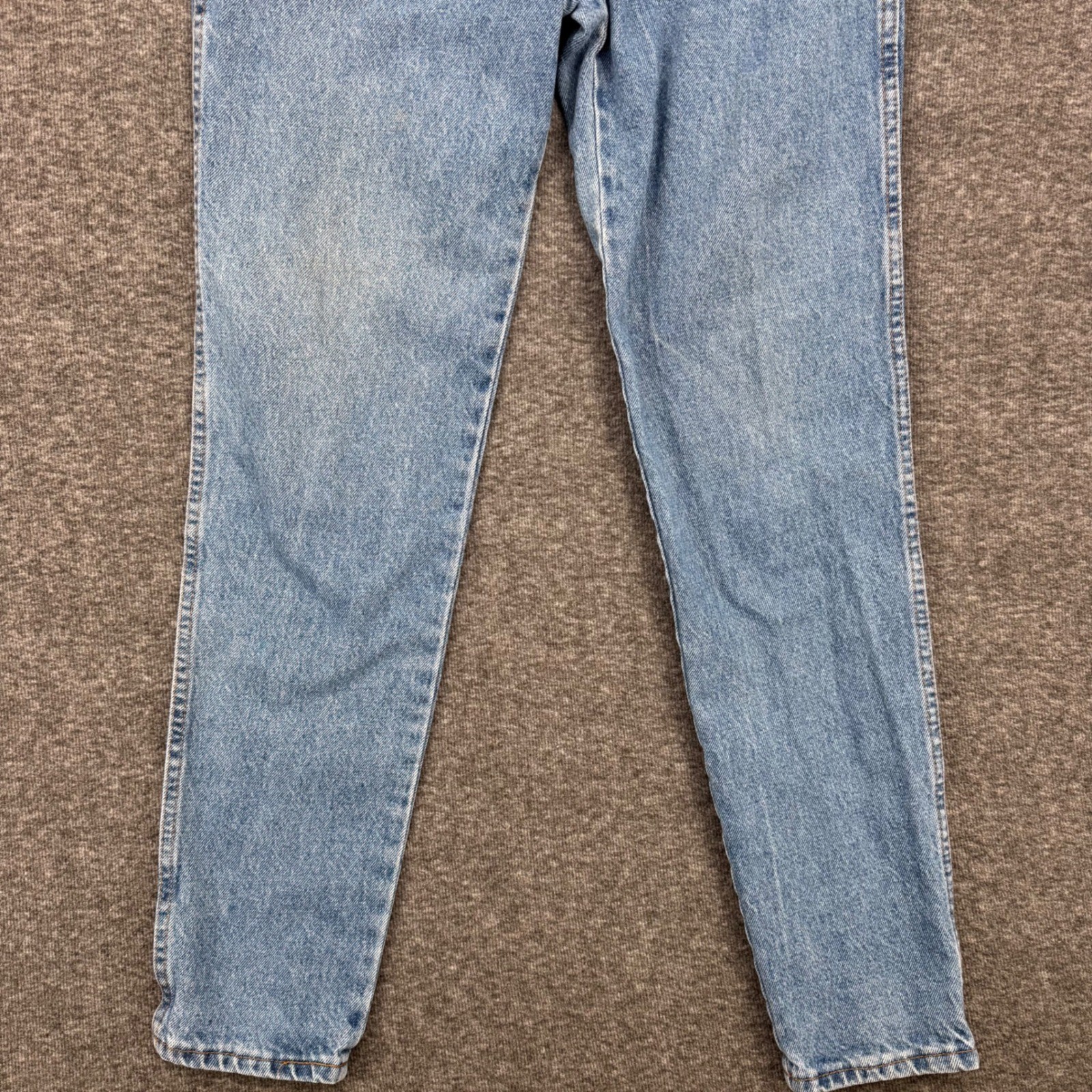 Vintage Chic High Waisted Tapered Leg Jeans Medium Wash Blue Denim Women size 11
