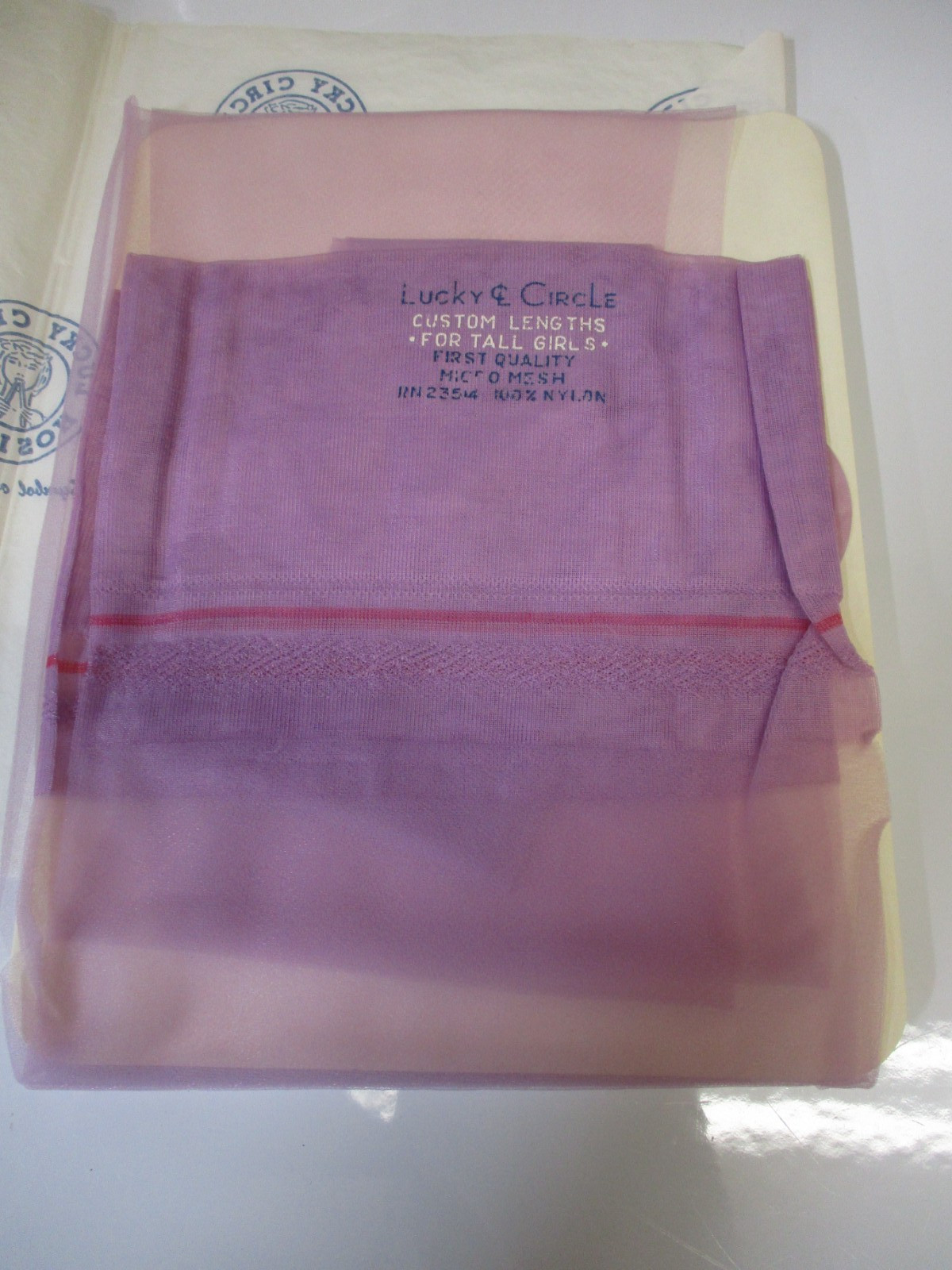1 PR VINTAGE LUCKY CIRCLE RHT MICRO MESH SHEER NYLON STOCKINGS 11 1/2XLONG 40″ P