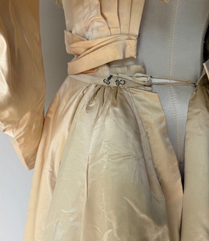 Beautiful Antique Victorian Silk Wedding Dress Bodice, Lace Veil, Shoes Set Rare