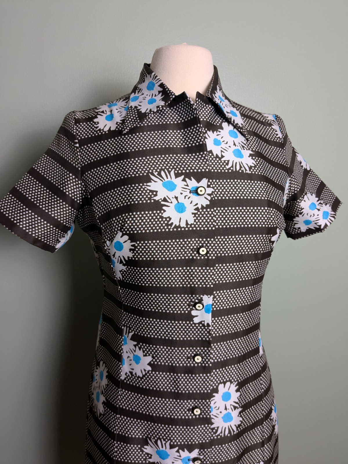 Polka Dot And Flower Print Shirtwaist Collared Dropwaist Vintage 1960s Dress