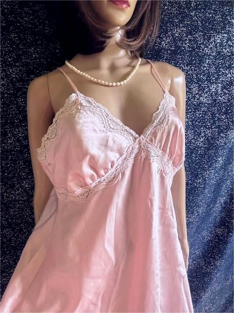VTG GILLIAN O’MALLEY PINK SATIN SLEEPWEAR SZ M