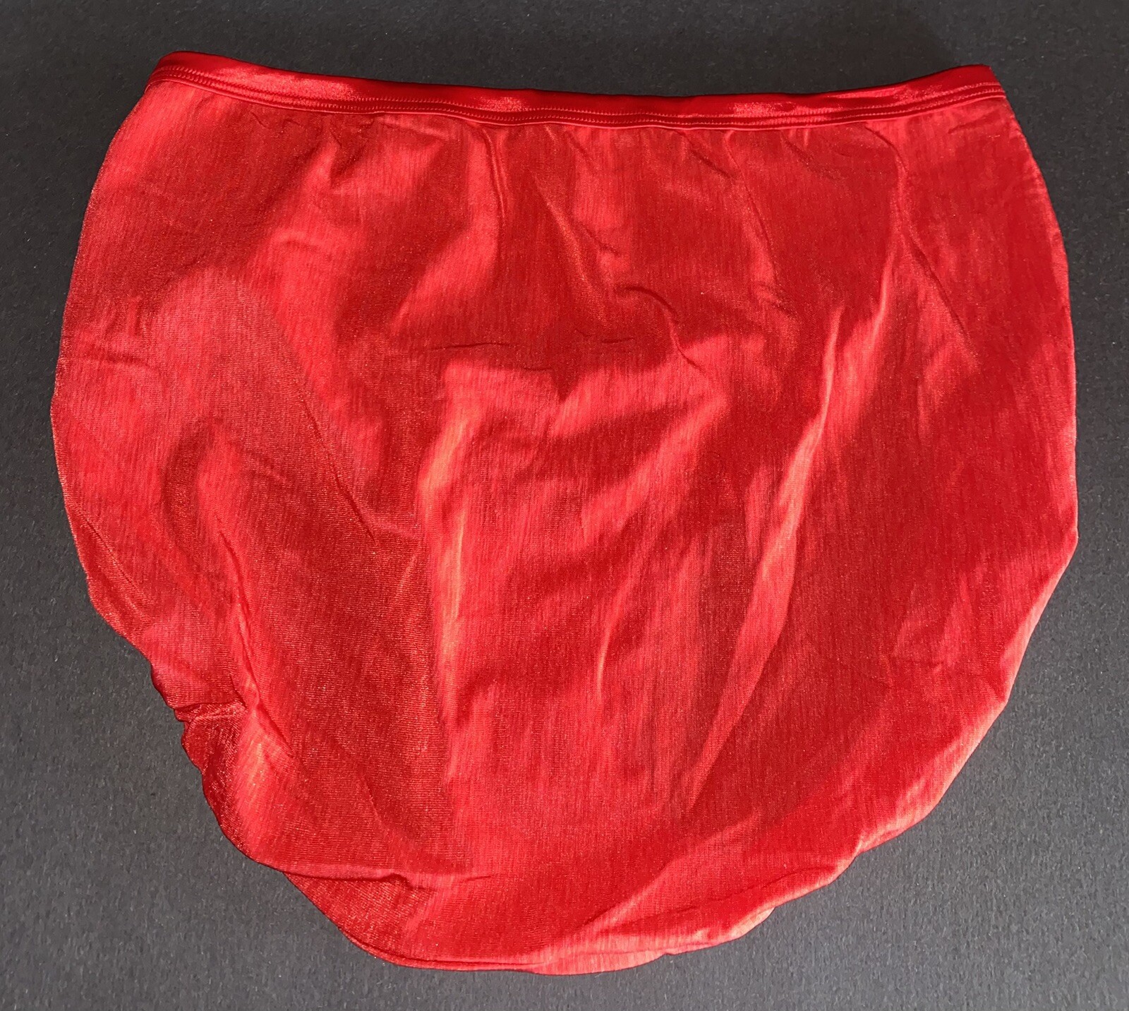 Vanity Fair Y2K 13-108 Red High Waist Nylon 7 L Vtg Bikini Underwear Panties