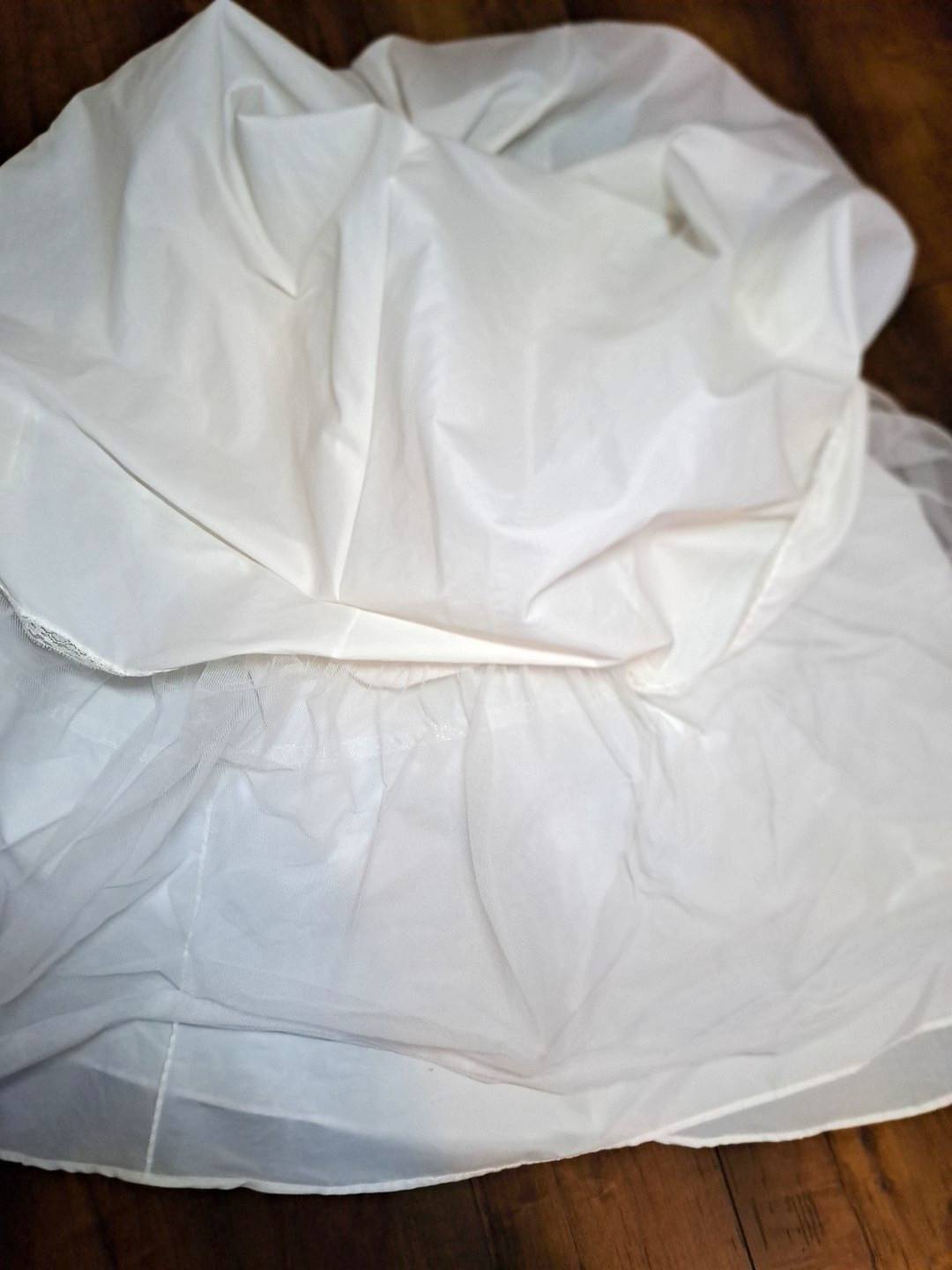 White Long Slip S-M Formal Wedding Costume Waist 28-34″ 41″ Long Net Layer