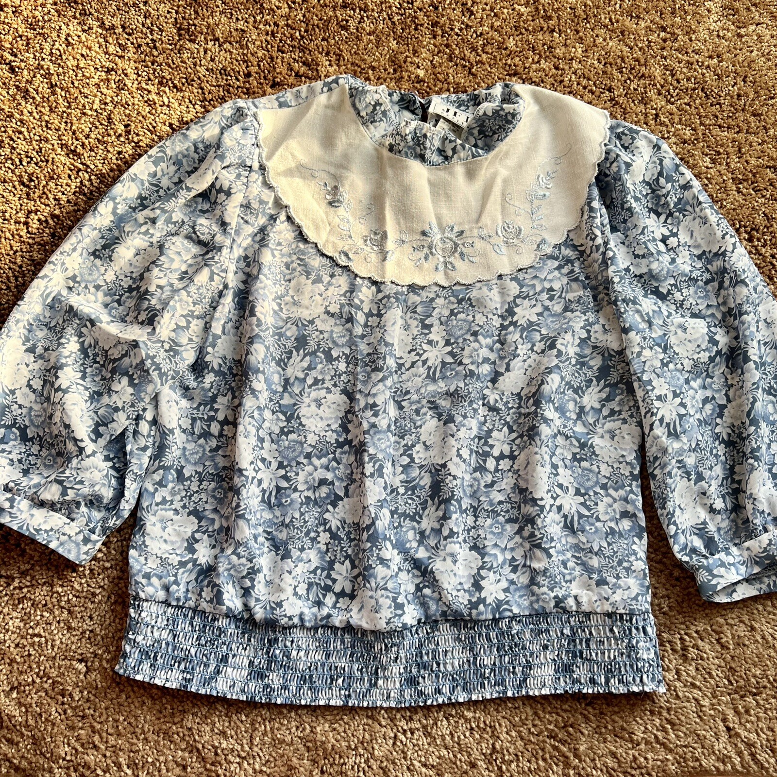 Vintage Victorian Lace Linen Ruffled Floral Blue Cottage Blouse Peasant 80s 8p