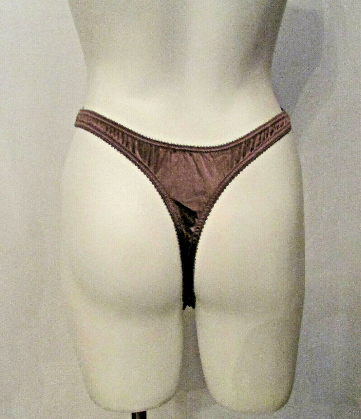 90’s Victoria’s Secret Miracle Lace Second Skin Satin V-G-String Thong Panties S