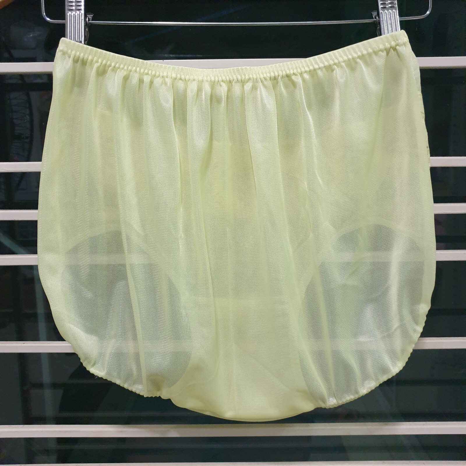 Vintage Sheer Nylon Panty Sissy Yellow Floral Lace Granny Brief Sz. 8 Hip 39-43″