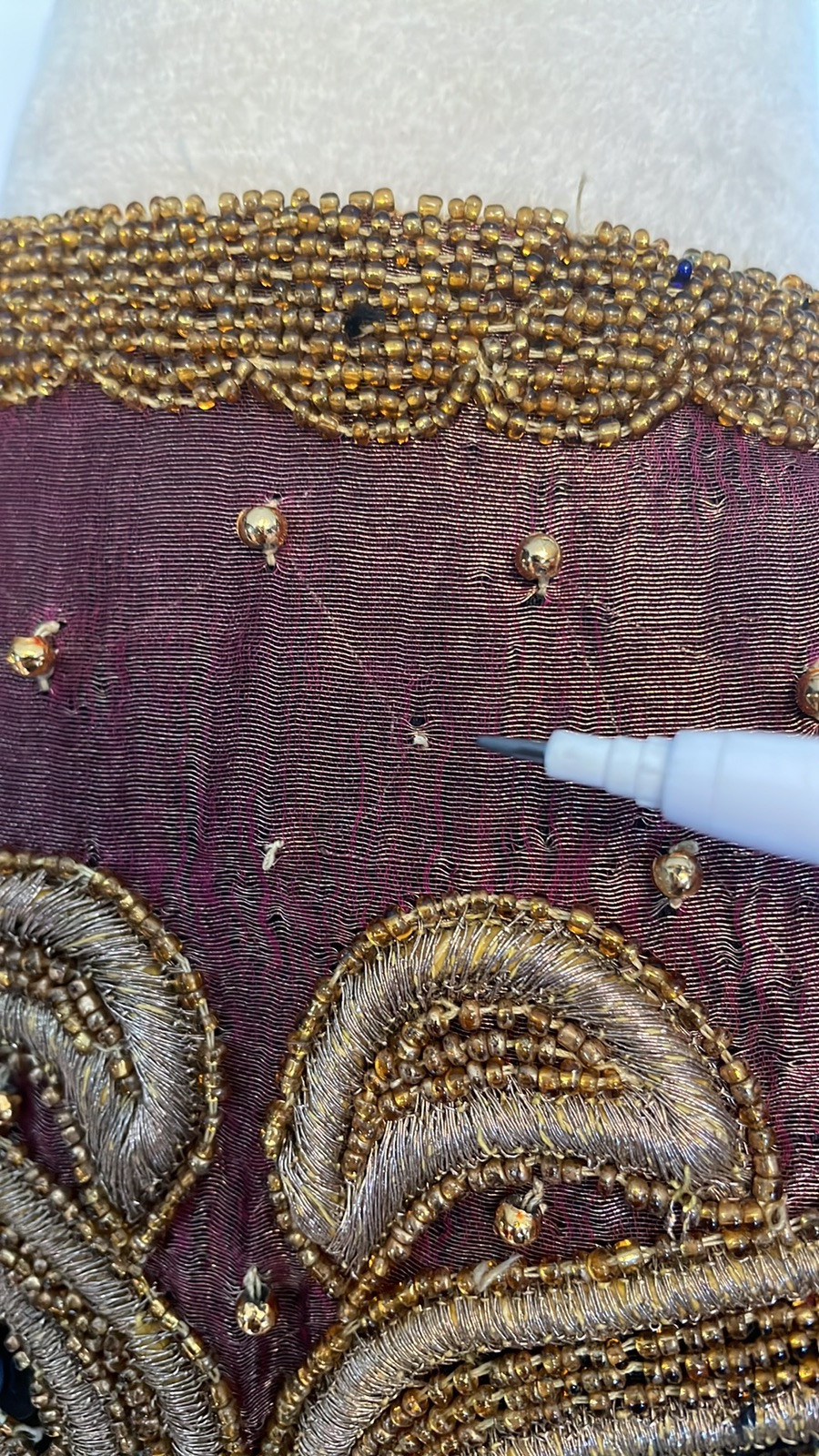 Vintage STUNNING Heavily Sequined Beaded Embroidered Silk Jacket