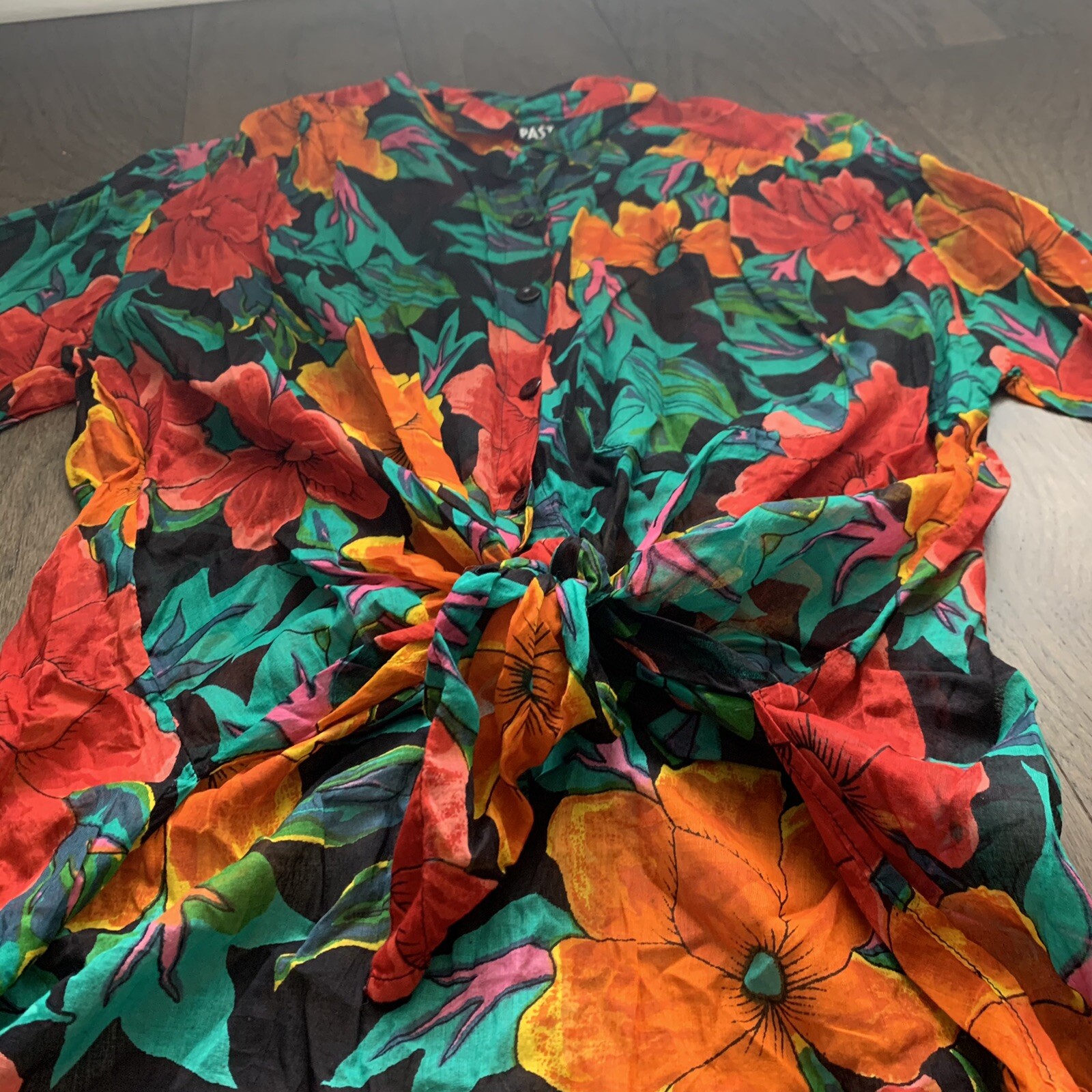 VTG 90s Bright Loud Floral Tropical Button Up Shirt Semi Sheer Blouse Womens S