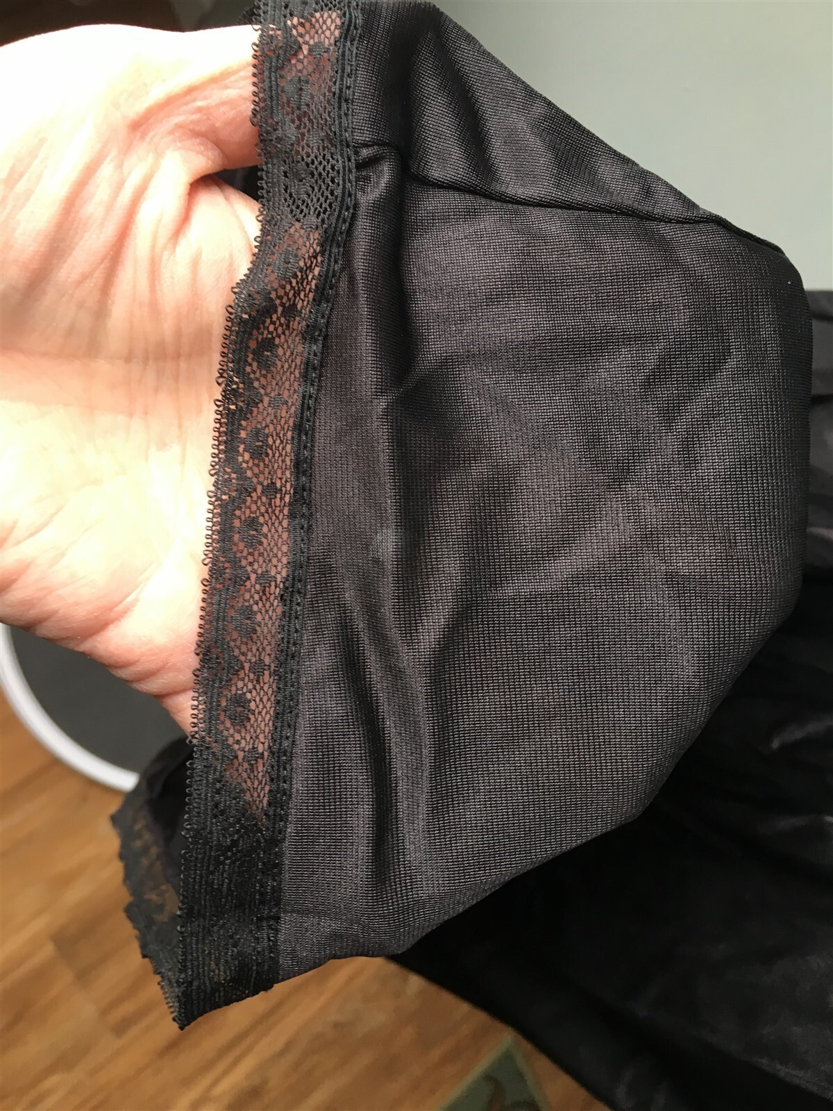vintage Mistra black half slip lace trim nylon Medium