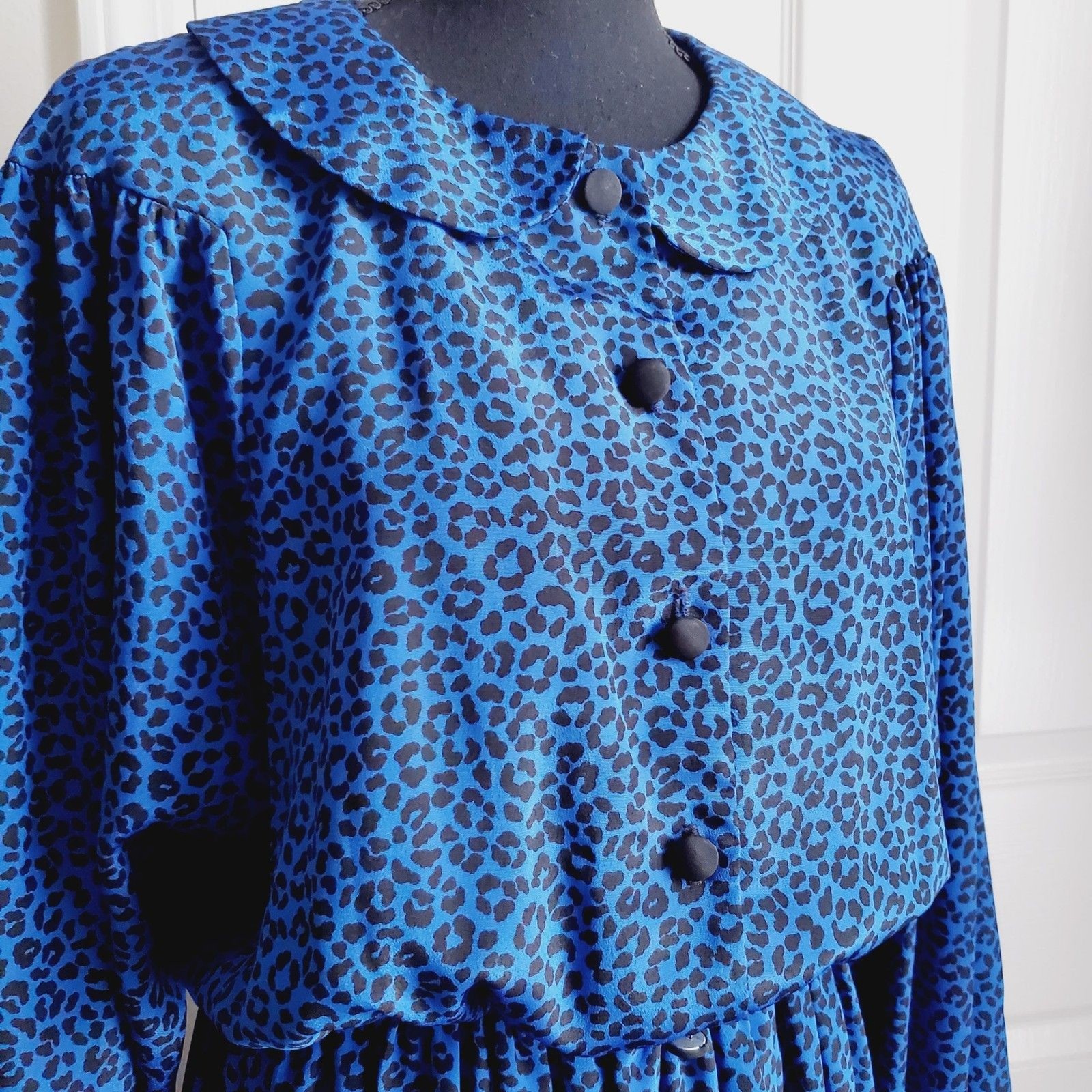 Vintage Tribute Blue Animal Print Dress Elastic Waist Long Sleeve Size M GUC