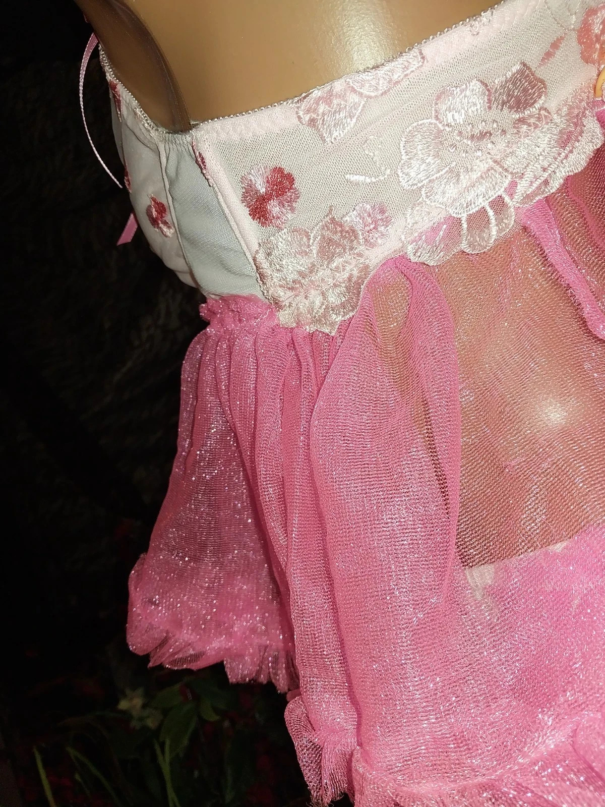 vtg SILKY SHINY NYLON RUFFLES CHIFFON PINK LAYERS LACE BRA TOP SISSY PANTIES SET