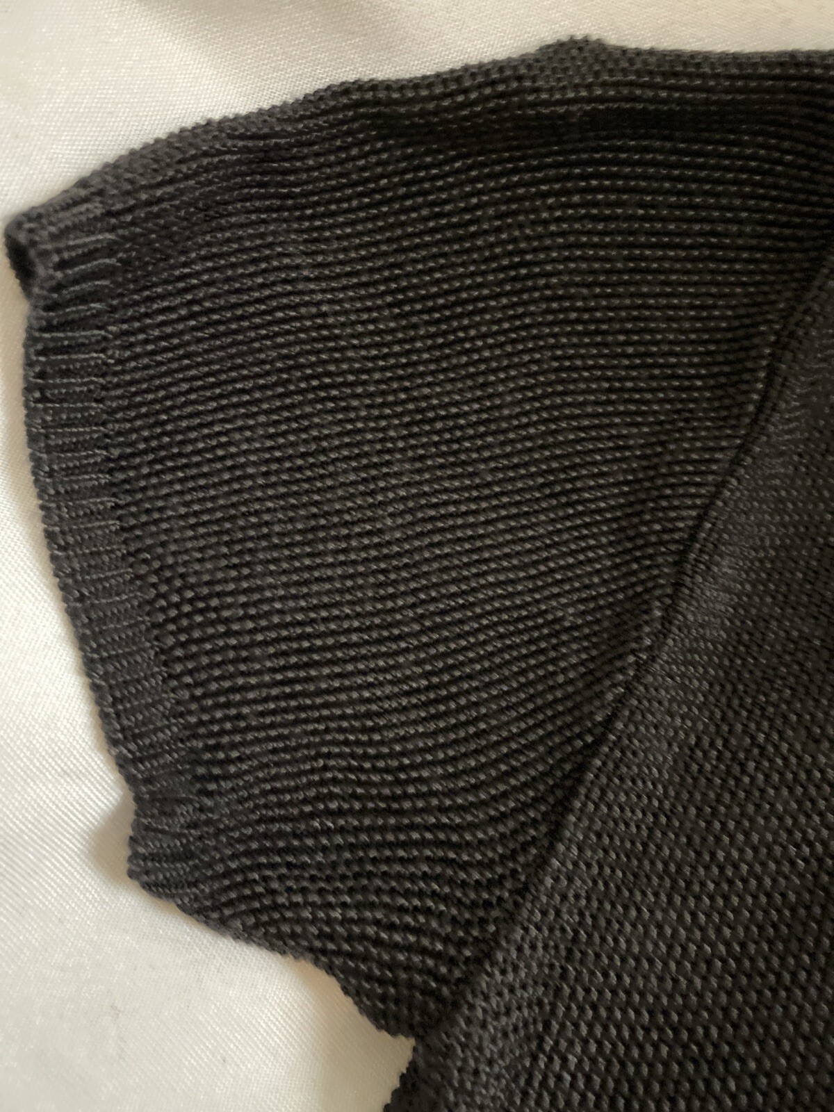 Sarah Arizona Vtg Blackshort Sleeved Pullover Distressed Sweater Size M