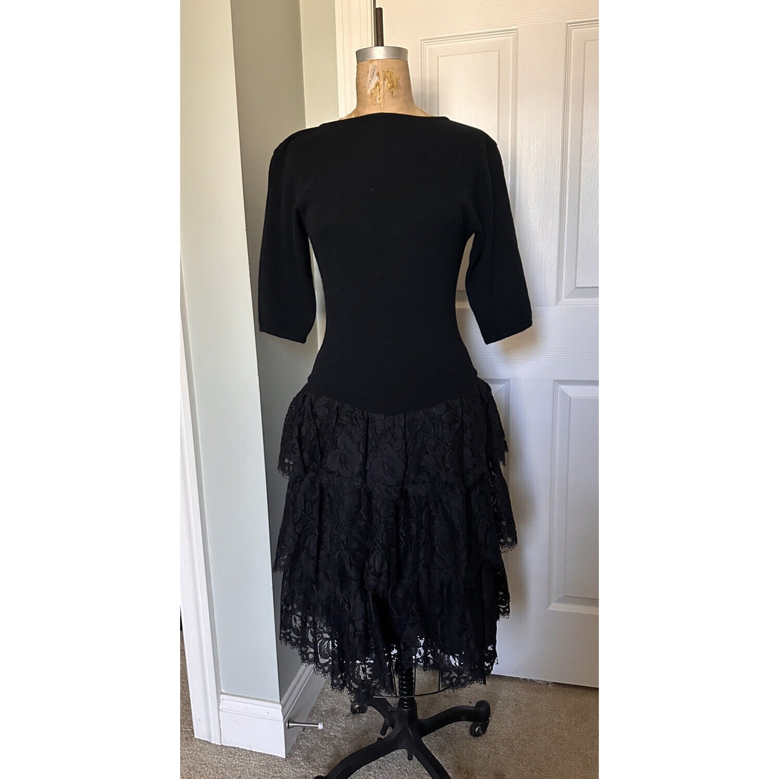 Vintage Adrienne Vittadini Sweater Dress Lace Ruffles Layered Wool Black Sz M