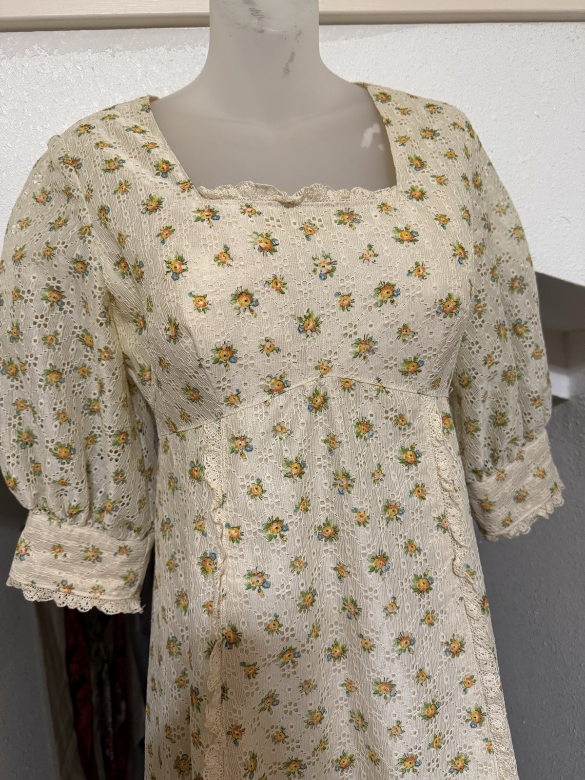FABULOUS VTG Homemade Dress Floral Lace Cottage Core Prairie SMALL High Waist