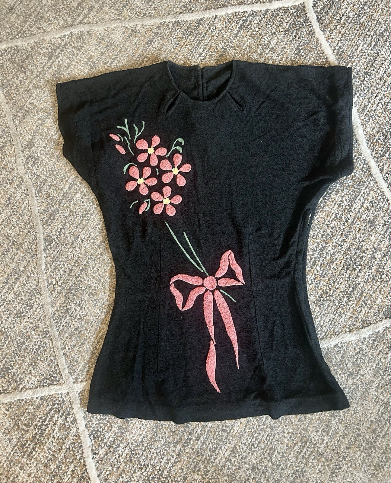 Vintage 40s Crepe Blouse Top Bows Shirt Pink Flowers Fitted Keyhole Black