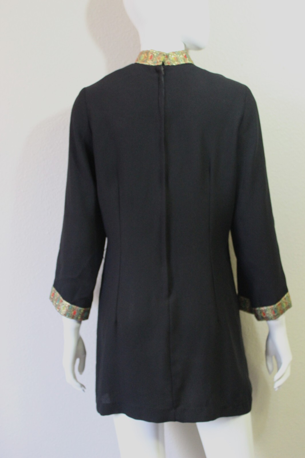 VTG 60s Indorables of California MOD Mini Dress Sheath Embroidered Trim MCM