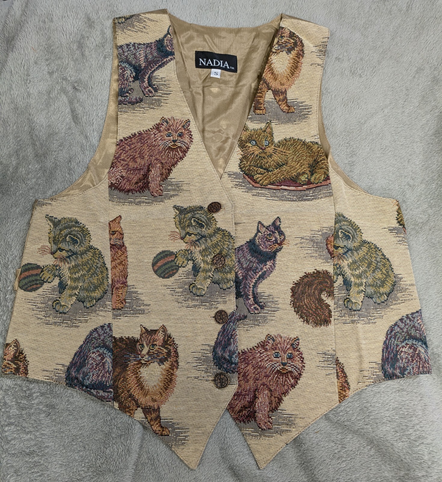 Vintage Nadia Embroidered KITTY CATS Tapestry Womens SMALL Grandmacore Vest NEW