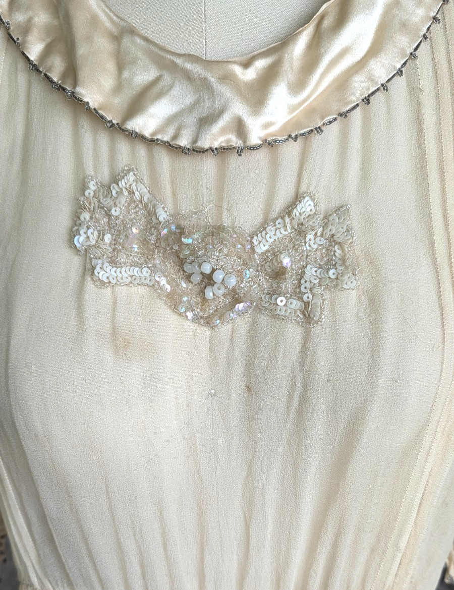 Antique 1920s silk beaded sheer dress beige flapper 40″ bust bead trim