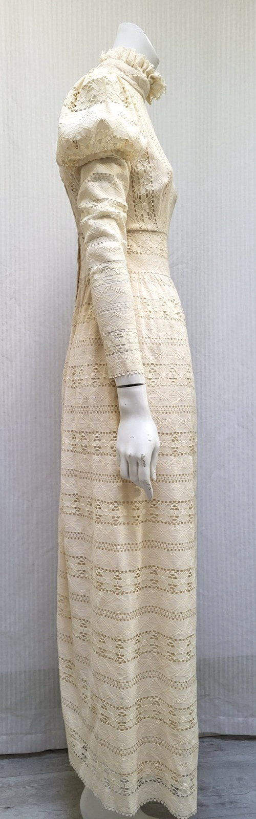 Vintage JOY STEVENS Cream Lace Cottagecore Victorian Style Dress – Size XS – EUC