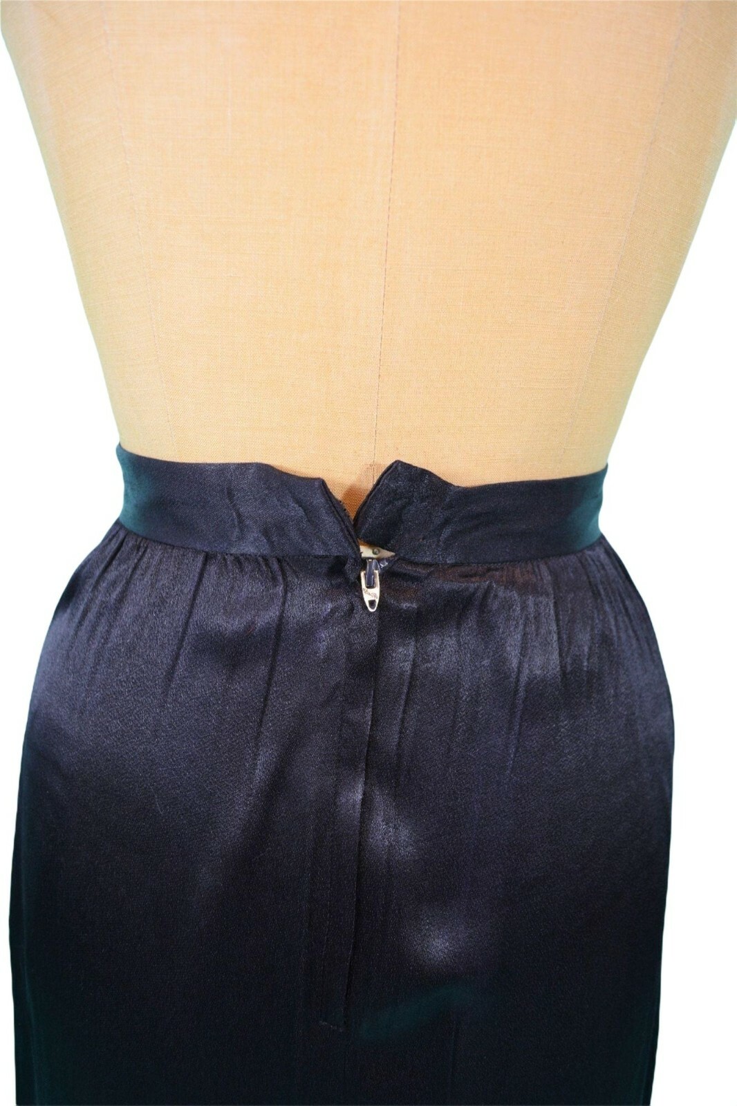 Vintage 1970s Black Satin Skirt Mrs H Winter Henri Bendel W 23″