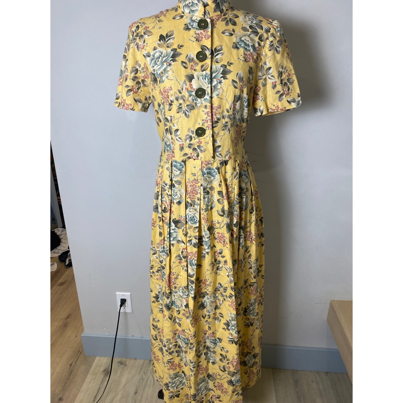 Vintage Yellow Floral Maxi Dress Linen Mandarin Collar Button Front Cottagecore