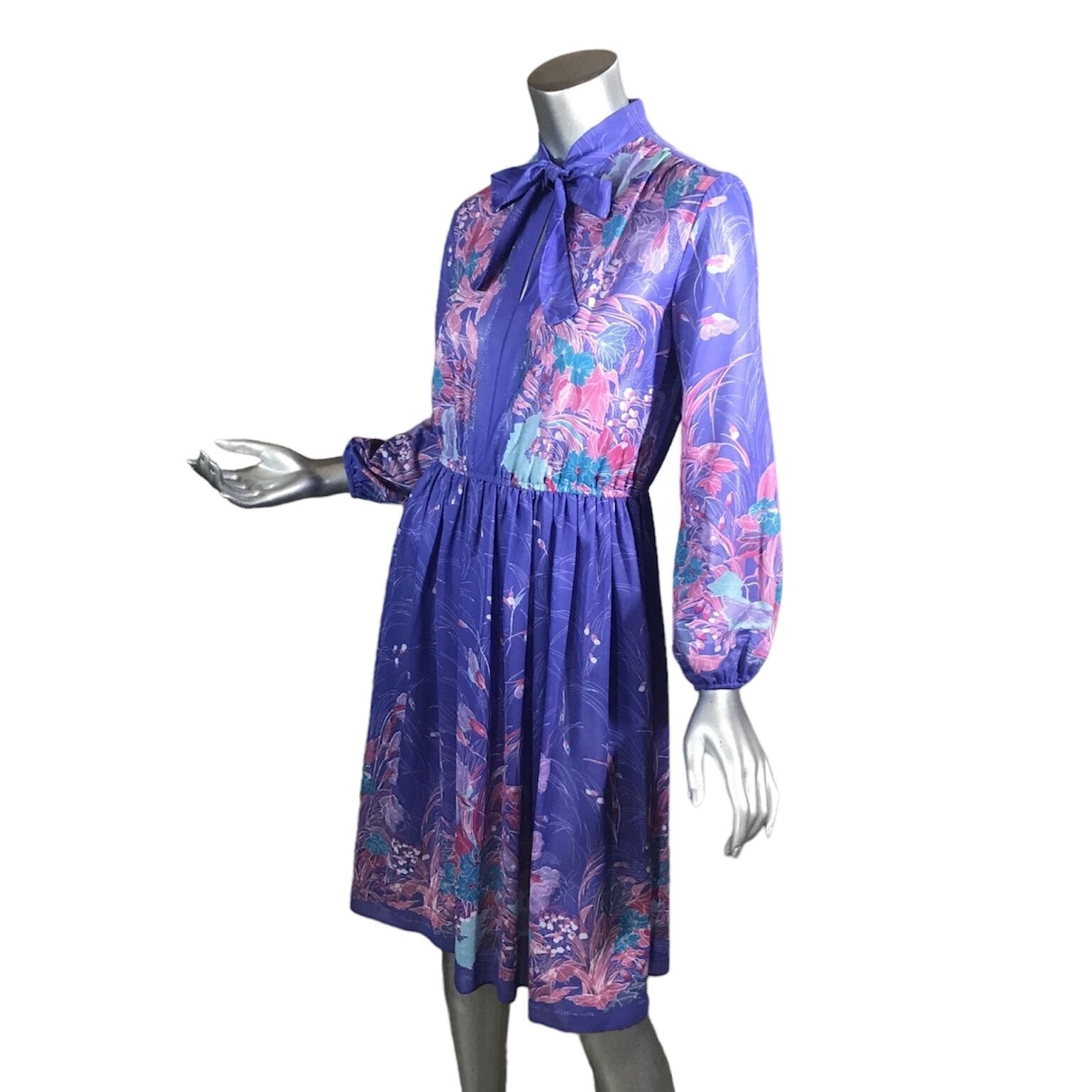 Vintage Mavinette Dress Women’s Small/Medium Purple Pink Blue Floral Pattern 3/4