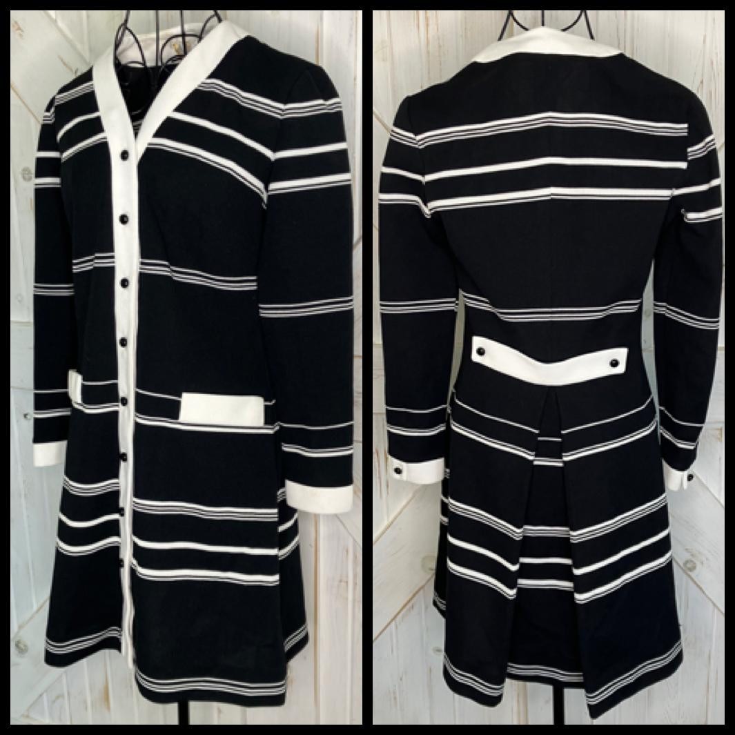 60’s Vintage Butte Knit Black White Stripe Jackie Mod Go Go Twiggy Mini Dress